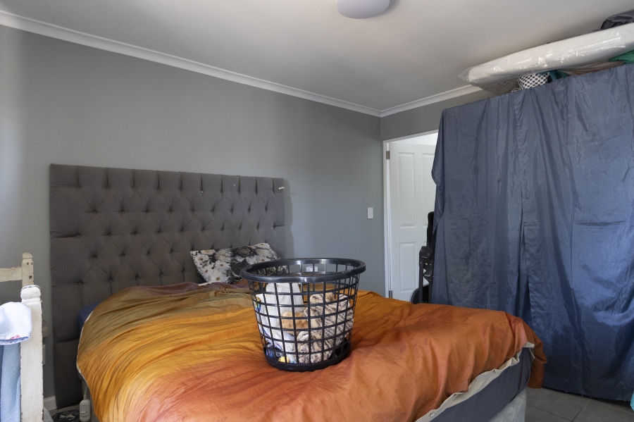 5 Bedroom Property for Sale in Strand Central Western Cape